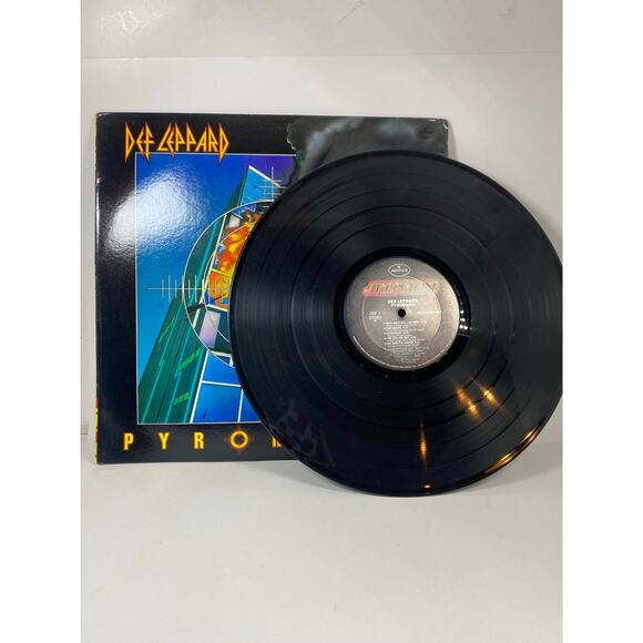 Def Leppard Pyromania (1983) Mercury 810 308-1 M-1 Vinyl Record - Picture 2 of 14